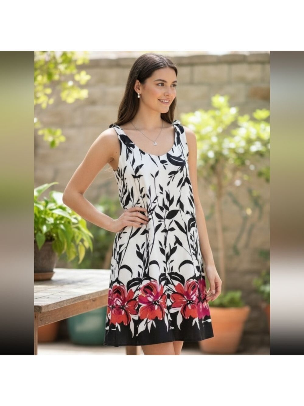 Jones Wear Black and White Floral Dress